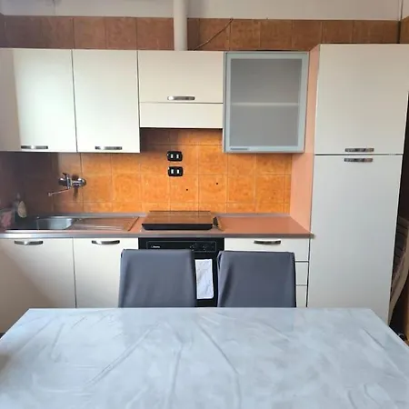 Apartmán Galleria 2 Agosto 1980 Yellow N1 *